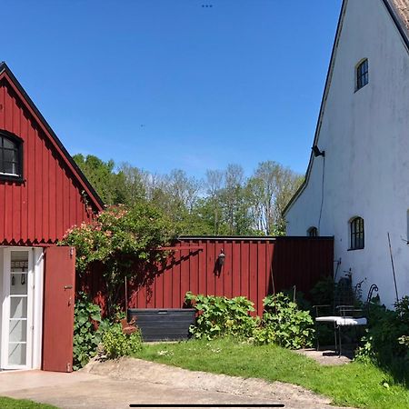 Ekenaes Gard Pa Oesterlen Kivik Exterior foto